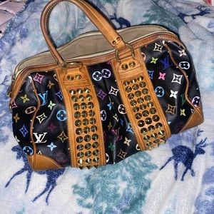 Louis Vuitton Courtney